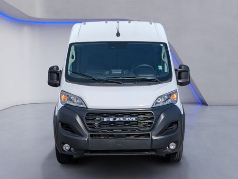 Used 2025 RAM ProMaster 2500 w/ Convenience Group FWD image 3