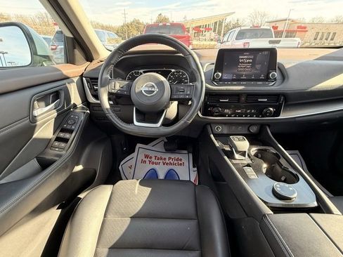 Certified 2022 Nissan Rogue SV w/ SV Premium Package image 24