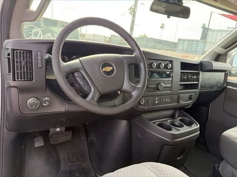 Used 2020 Chevrolet Express 3500 LT w/ LT Preferred Equipment Group image 26