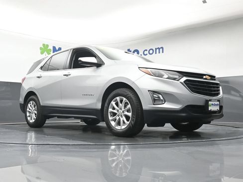 Used 2020 Chevrolet Equinox LT FWD image 25