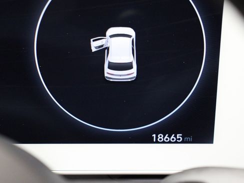 Used 2024 Hyundai Ioniq 5 Limited image 16