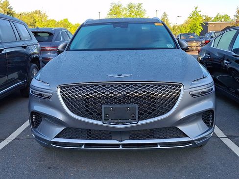 Used 2024 Genesis GV70 2.5T w/ Advanced Package AWD/4WD image 3