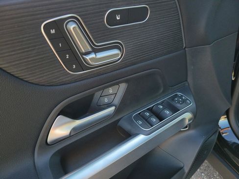 Certified 2026 Mercedes-Benz GLB 250 image 18