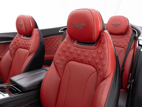 Used 2023 Bentley Continental GT Azure image 24