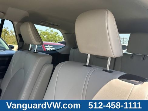 Used 2024 Toyota Grand Highlander FWD image 30