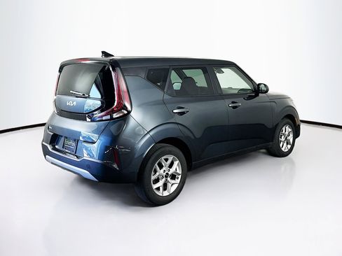Used 2025 Kia Soul LX w/ LX Technology Package image 9