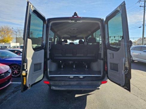 Used 2016 Mercedes-Benz Sprinter 2500 image 33