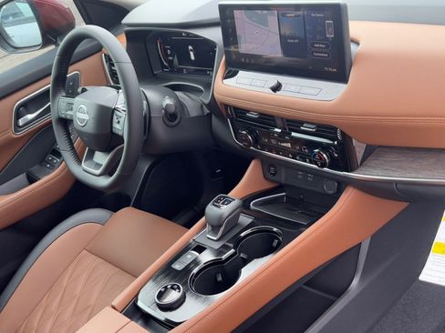 New 2026 Nissan Rogue Platinum w/ Platinum Premium Package image 10