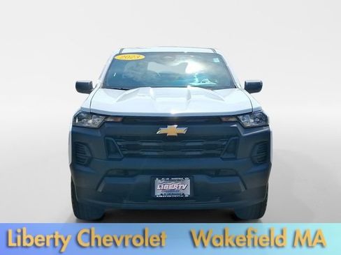 Used 2023 Chevrolet Colorado W/T AWD/4WD image 2