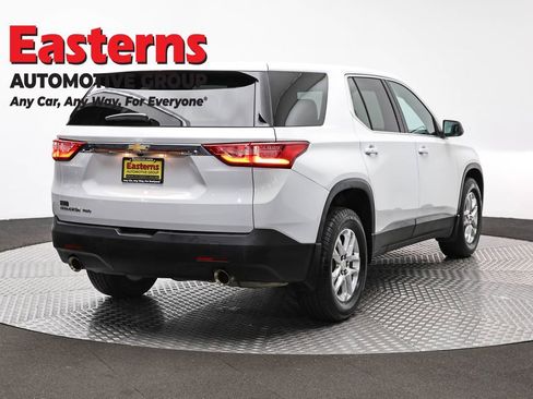 Used 2021 Chevrolet Traverse LS w/ LPO, Floor Liner Package AWD/4WD image 5
