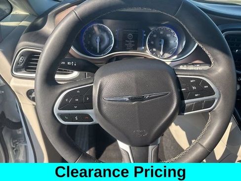 Used 2023 Chrysler Voyager LX FWD image 16