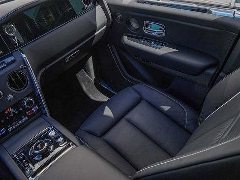 New 2026 Rolls-Royce Cullinan AWD/4WD image 40