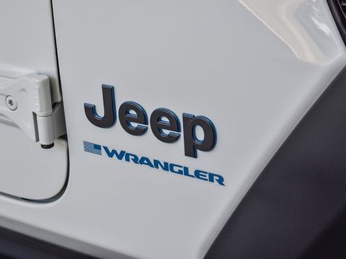 Used 2023 Jeep Wrangler Unlimited Rubicon 4xe w/ Cold Weather Group image 9