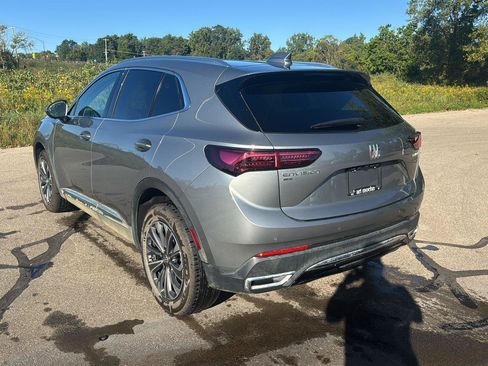 Used 2025 Buick Envision Preferred AWD/4WD image 3