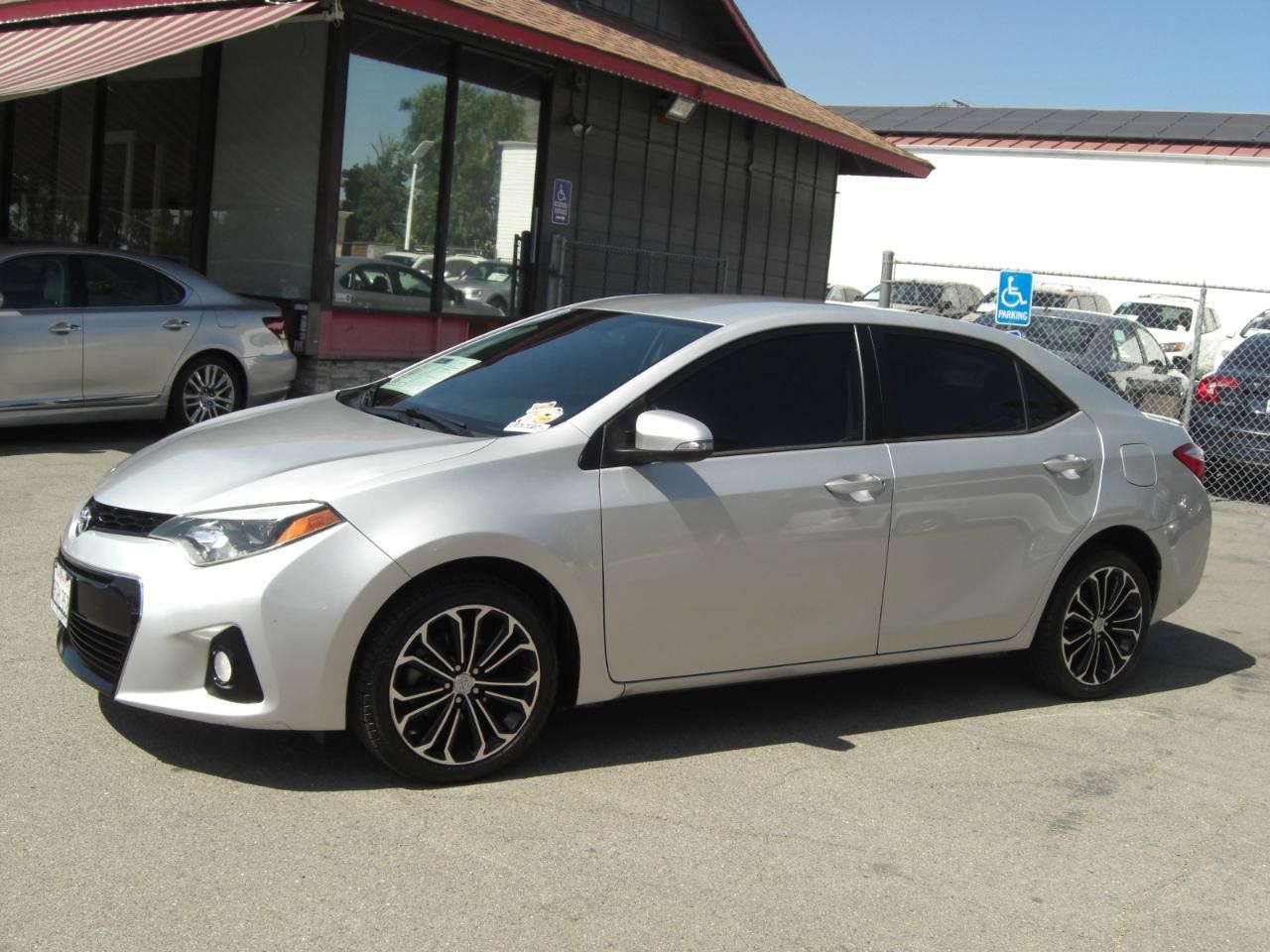 Used 2015 Toyota Corolla S FWD image 3