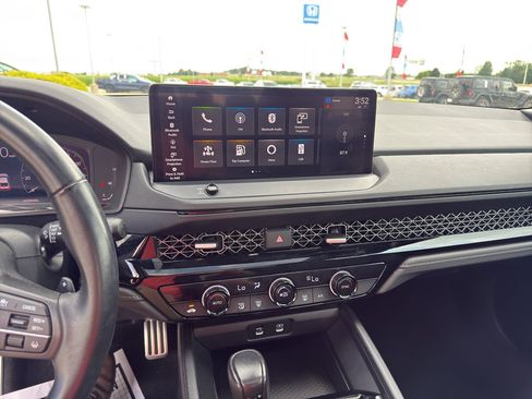 Used 2023 Honda Accord Sport image 17