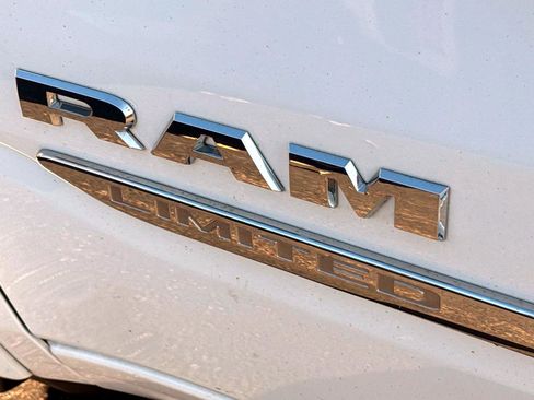 Used 2022 RAM 1500 Limited image 7