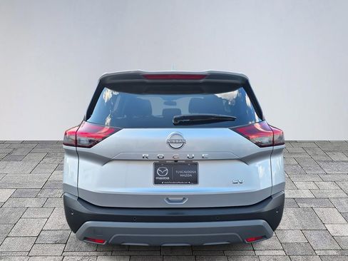 Used 2023 Nissan Rogue SV image 6