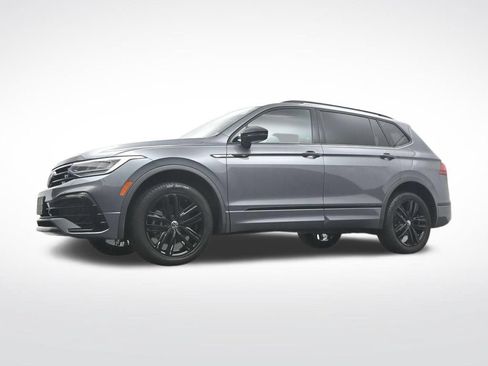 Used 2022 Volkswagen Tiguan SE R-Line AWD/4WD image 36