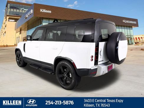 Used 2025 Land Rover Defender 110 S image 5