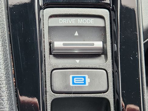 Used 2025 Honda Accord Sport image 30