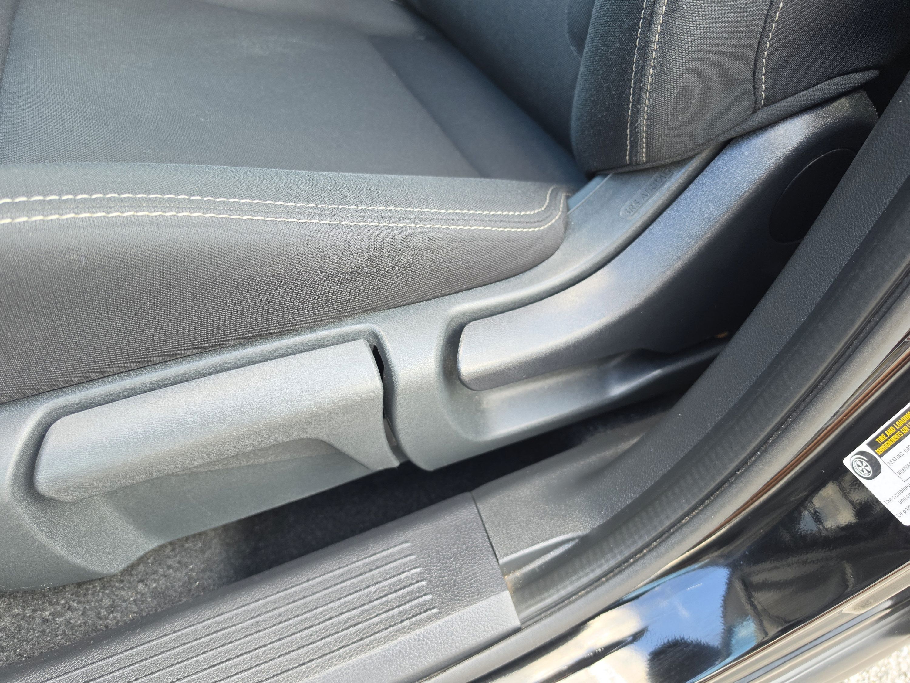 Used 2024 Nissan Rogue S AWD/4WD image 24