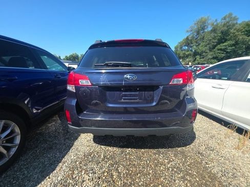Used 2013 Subaru Outback 2.5i Premium w/ All-Weather Pkg AWD/4WD image 7