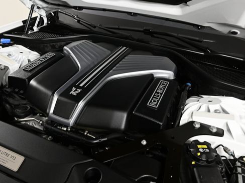 Used 2023 Rolls-Royce Ghost Black Badge w/ Black Badge Ghost Package image 37