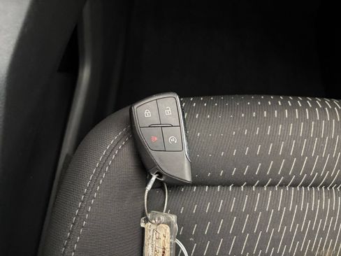 Used 2025 Chevrolet Equinox LT FWD image 18