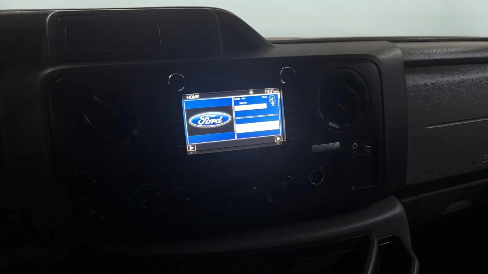 Used 2012 Ford E-350 and Econoline 350 XLT RWD image 13