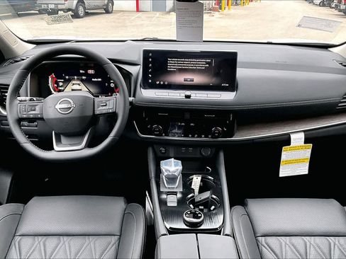 New 2026 Nissan Rogue Platinum w/ Platinum Premium Package image 5