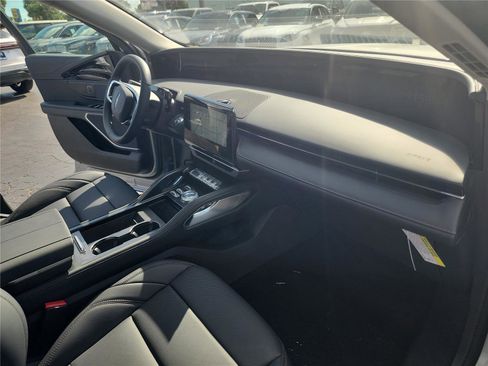 New 2026 Lincoln Nautilus Premier w/ Jet Appearance Package image 24