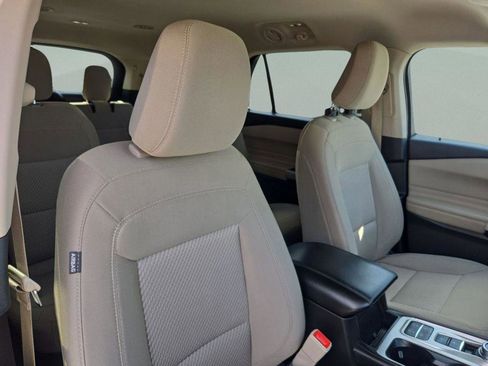 Used 2022 Ford Explorer XLT image 31