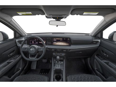 Used 2025 Nissan Kicks SV image 3