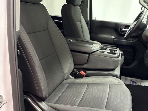 Used 2025 Chevrolet Silverado 2500 Custom w/ Custom Value Package image 27