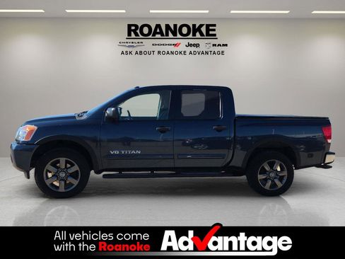 Used 2015 Nissan Titan SV w/ SV Value Truck Package image 12