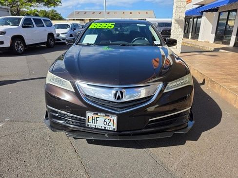 Used 2017 Acura TLX image 2