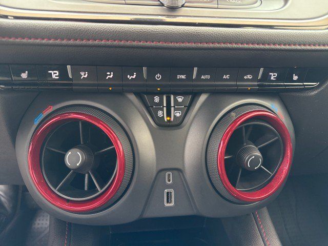 Used 2020 Chevrolet Blazer RS AWD/4WD image 23