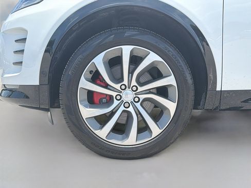 Used 2025 Land Rover Discovery Sport Dynamic SE AWD/4WD image 42