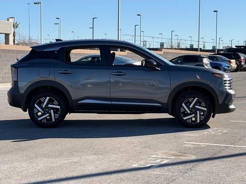 New 2026 Nissan Kicks SV w/ SV Premium Package image 7