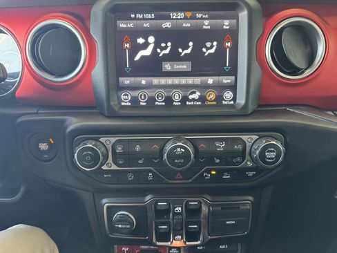 Used 2021 Jeep Wrangler Unlimited Rubicon AWD/4WD image 21