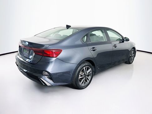Used 2024 Kia Forte LXS image 9