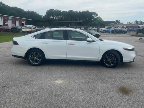 Used 2024 Honda Accord EX image 7