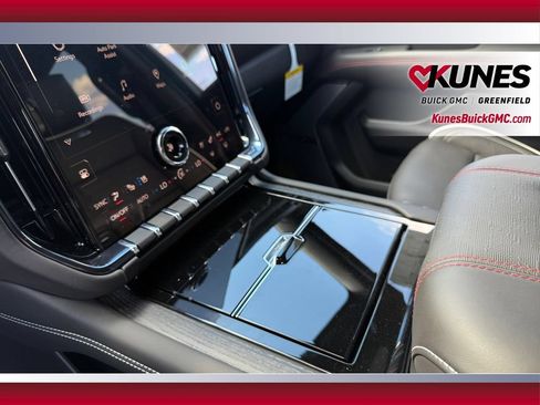 New 2026 GMC Yukon XL AT4 Ultimate w/ LPO, Floor Liner Package AWD/4WD image 20