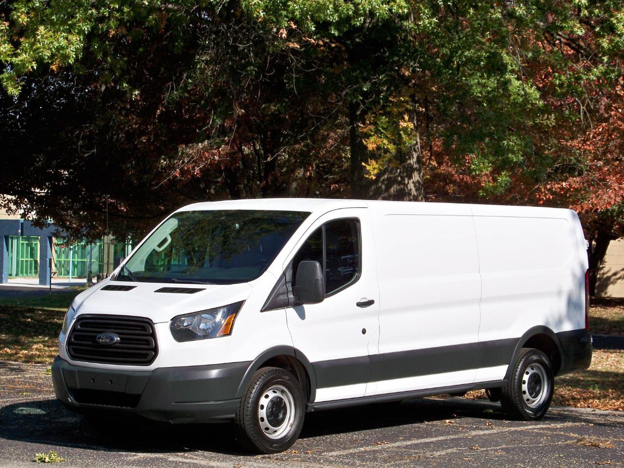 Used 2017 Ford Transit 150 148 Low Roof RWD image 2