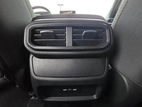 Used 2025 Honda Pilot Sport image 26