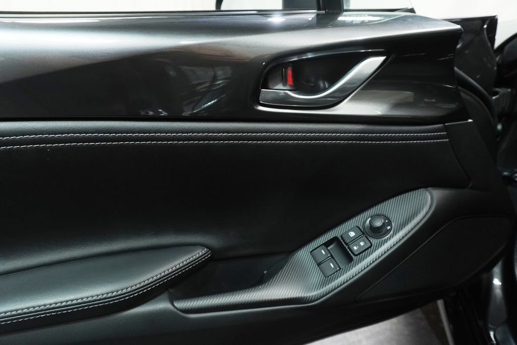 Certified 2025 MAZDA MX-5 Miata Grand Touring RWD image 21