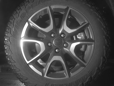 Used 2025 Jeep Compass Trailhawk image 13