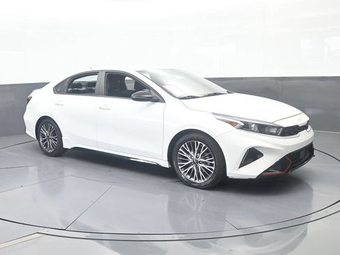 Used 2022 Kia Forte GT-Line w/ GT-Line Technology Package FWD image 8