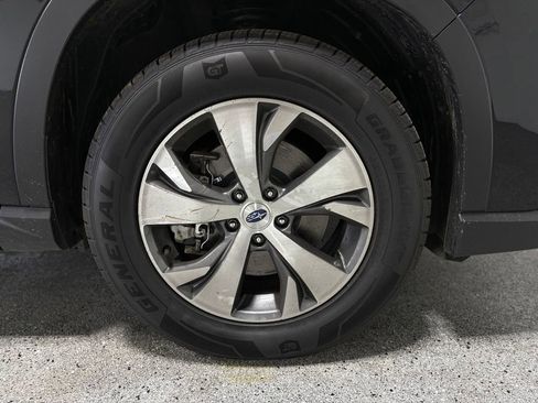 Used 2024 Subaru Ascent Premium w/ Convenience Package AWD/4WD image 36